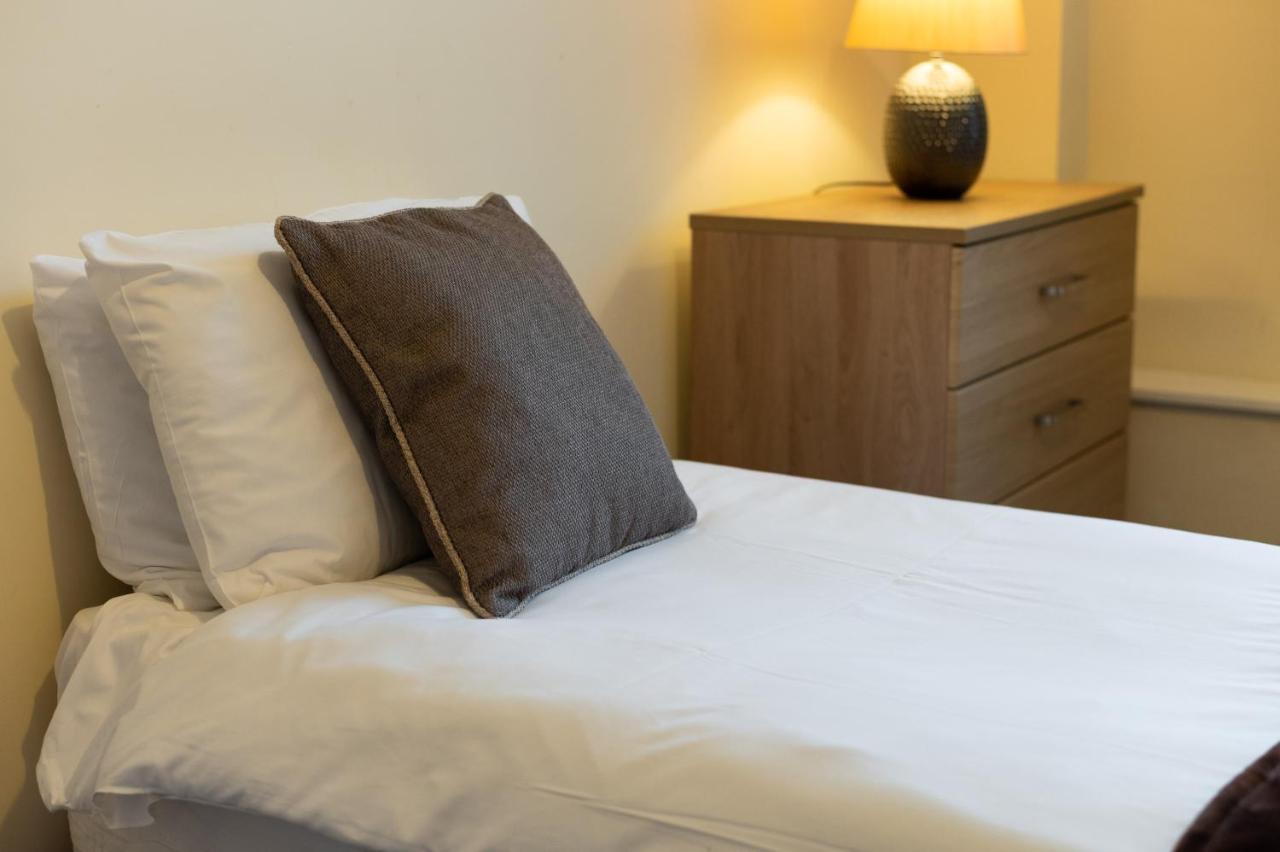 Perfect Location With Parking - Jersey House - Tv In Every Bedroom! Swansea Eksteriør billede